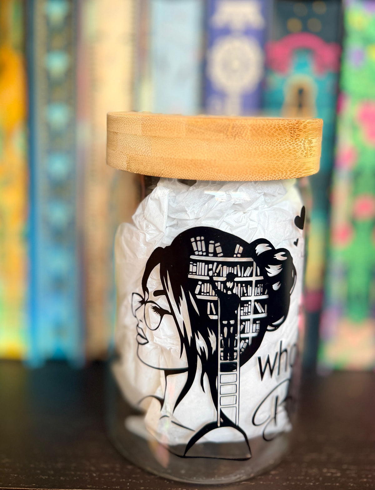 SuB/Tbr Glas "Just a girl who loves books"