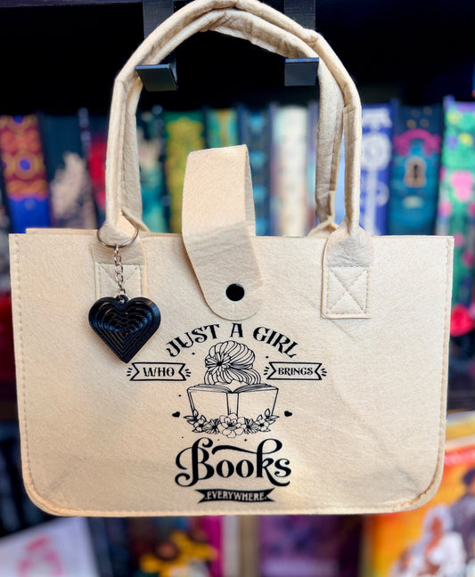 Filtztasche " Just a girl who brings books everywhere"
